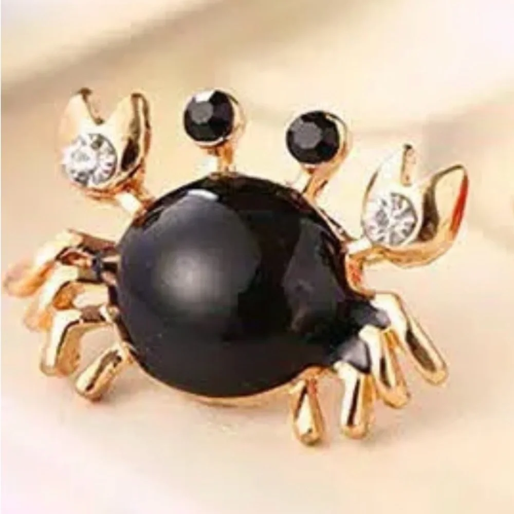 Verity Funky Black Crab Coastal Beach Shore Sand Crustacean Shellfish Ocean Stud